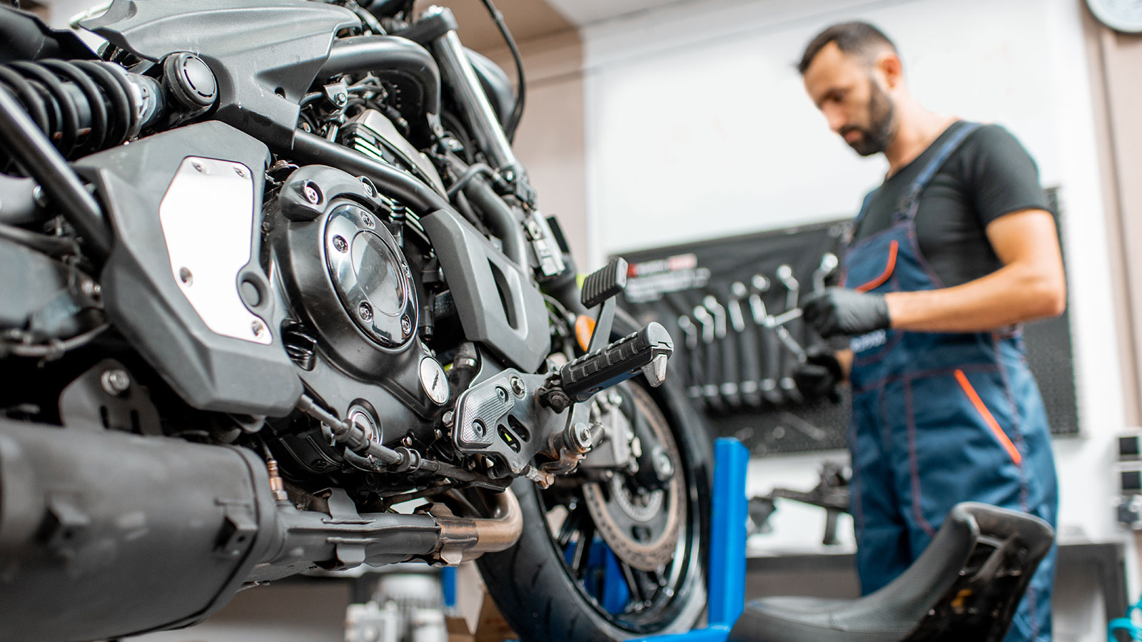 LOS 5 MEJORES TALLERES DE MOTOS EN ALICANTE